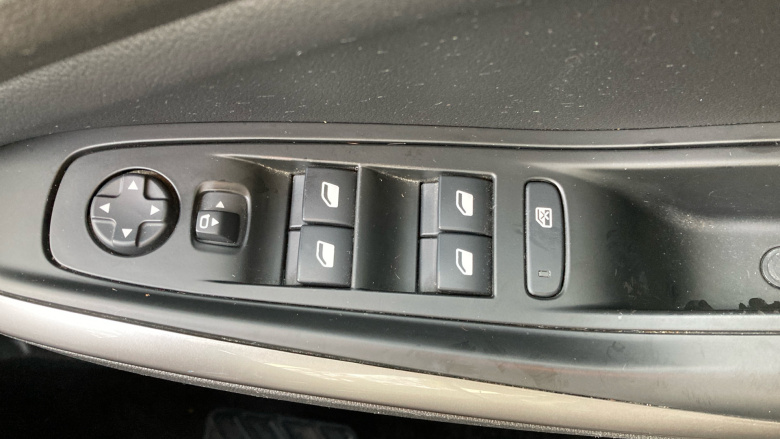 Vauxhall Grandland 1.2 Turbo Ultimate 5dr Petrol Hatchback